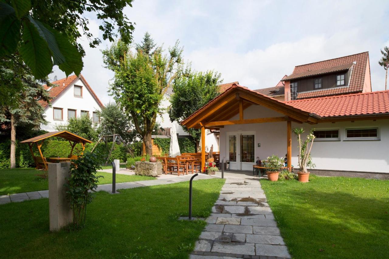 Gasthaus Zur Wolfsschlucht Hotel Sugenheim Buitenkant foto